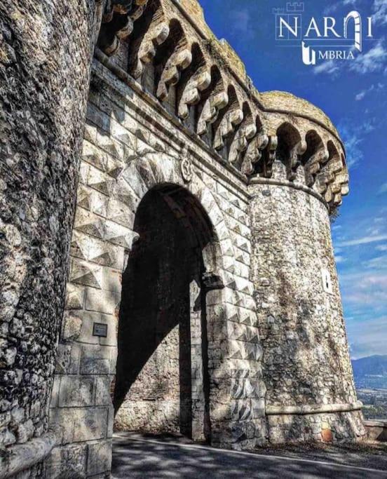 Fresco E Colorato Appartamentino In Narni Scalo Exterior foto